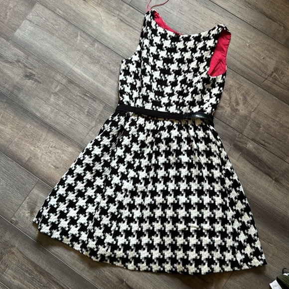 Jessica Simpson dress - Picture 3 of 3